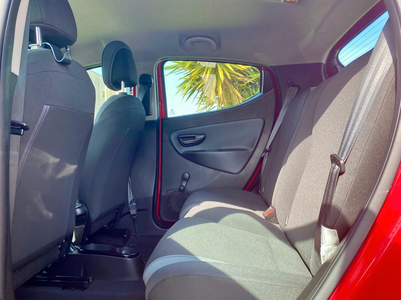 Lancia Ypsilon 0.9 TwinAir 85 CV S&S aut. Silver