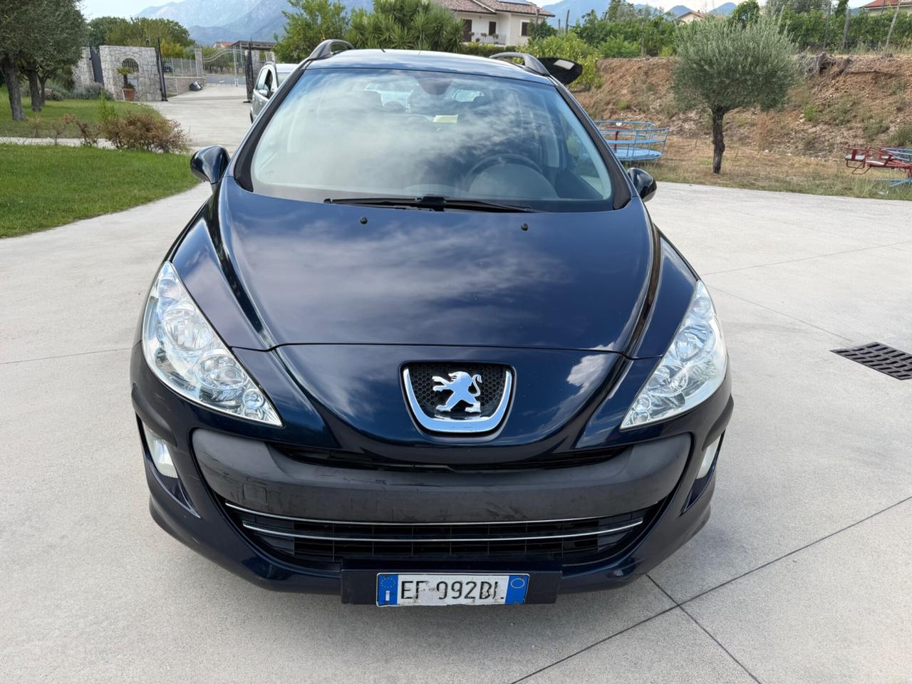 Peugeot 308 1.6 8V HDi 93CV FAMILIARE