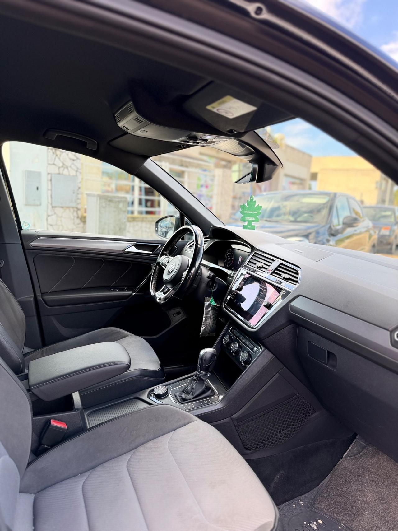 Volkswagen Tiguan 2.0 TDI SCR DSG 4MOTION R-Line – 110 kW