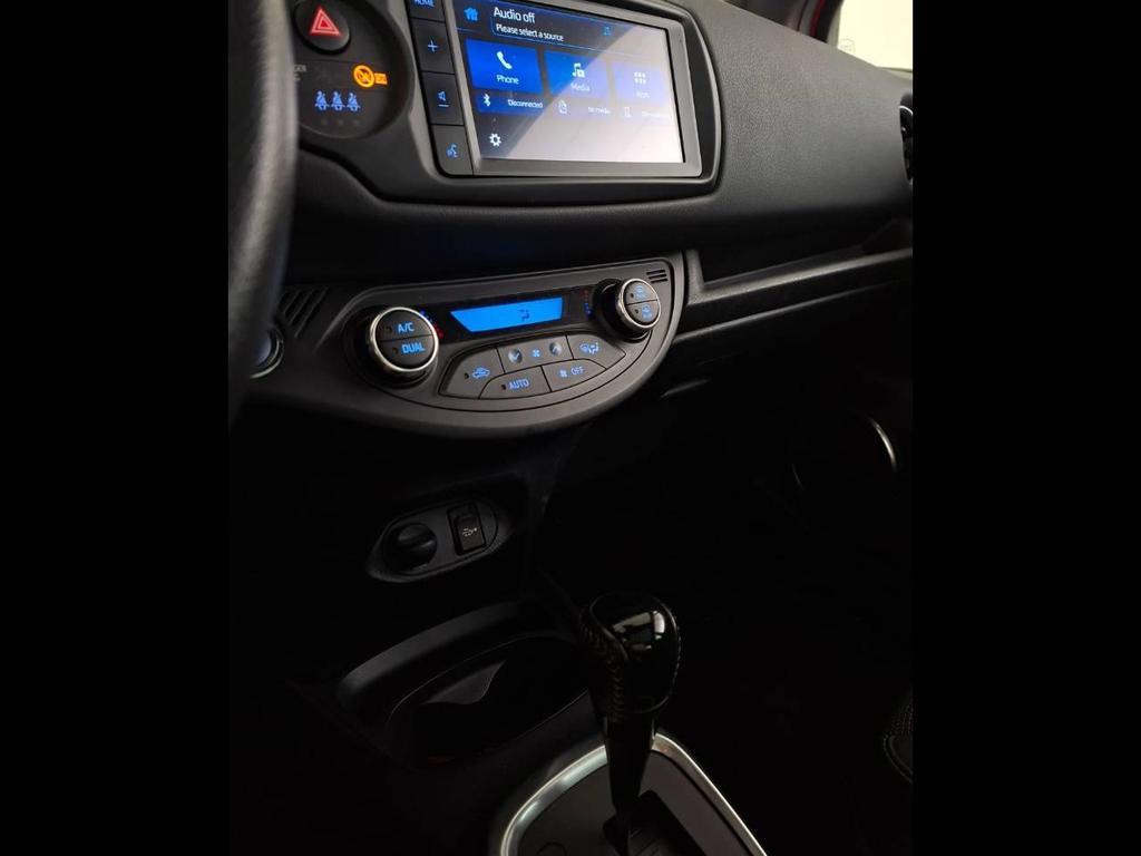 Toyota Yaris 5 Porte 1.5 VVT-i Hybrid Style E-CVT