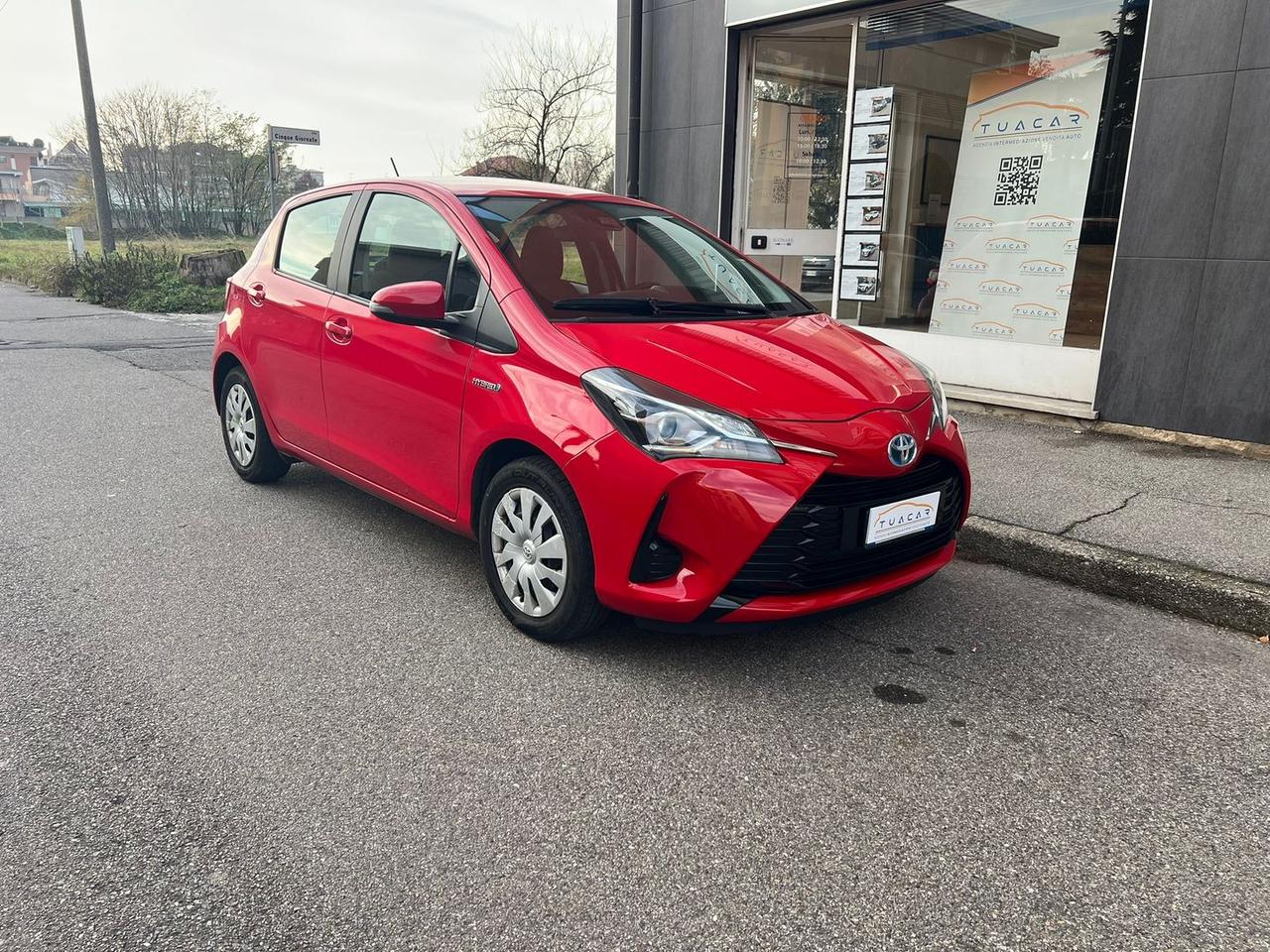 Toyota Yaris Cool 1.5 VVT-i HEV