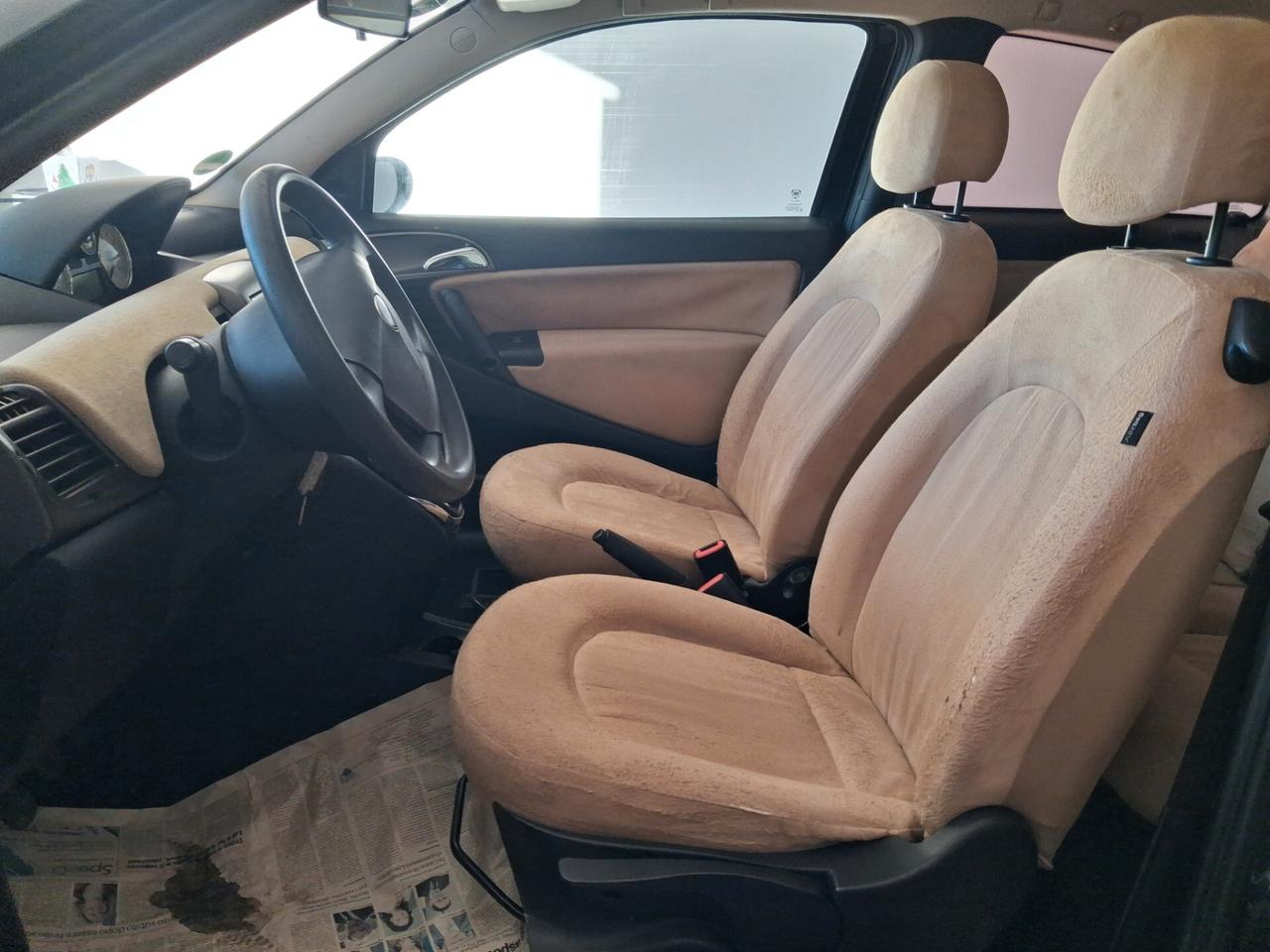 Lancia Ypsilon 1.2 tenuta maniacale