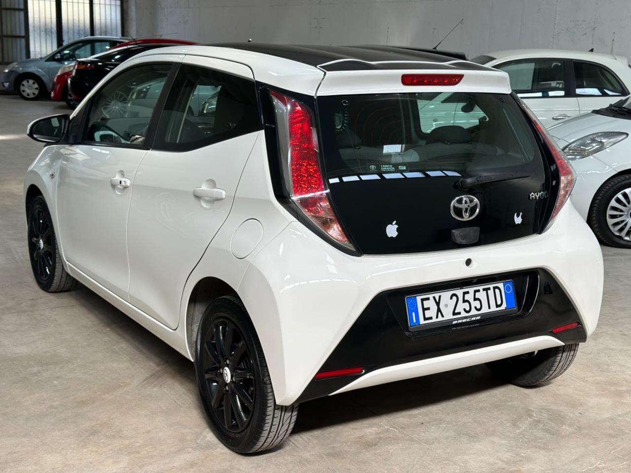 Toyota AYGO 1.0 VVT-i 69 CV 5P FULLOPT KMCERT NAVI