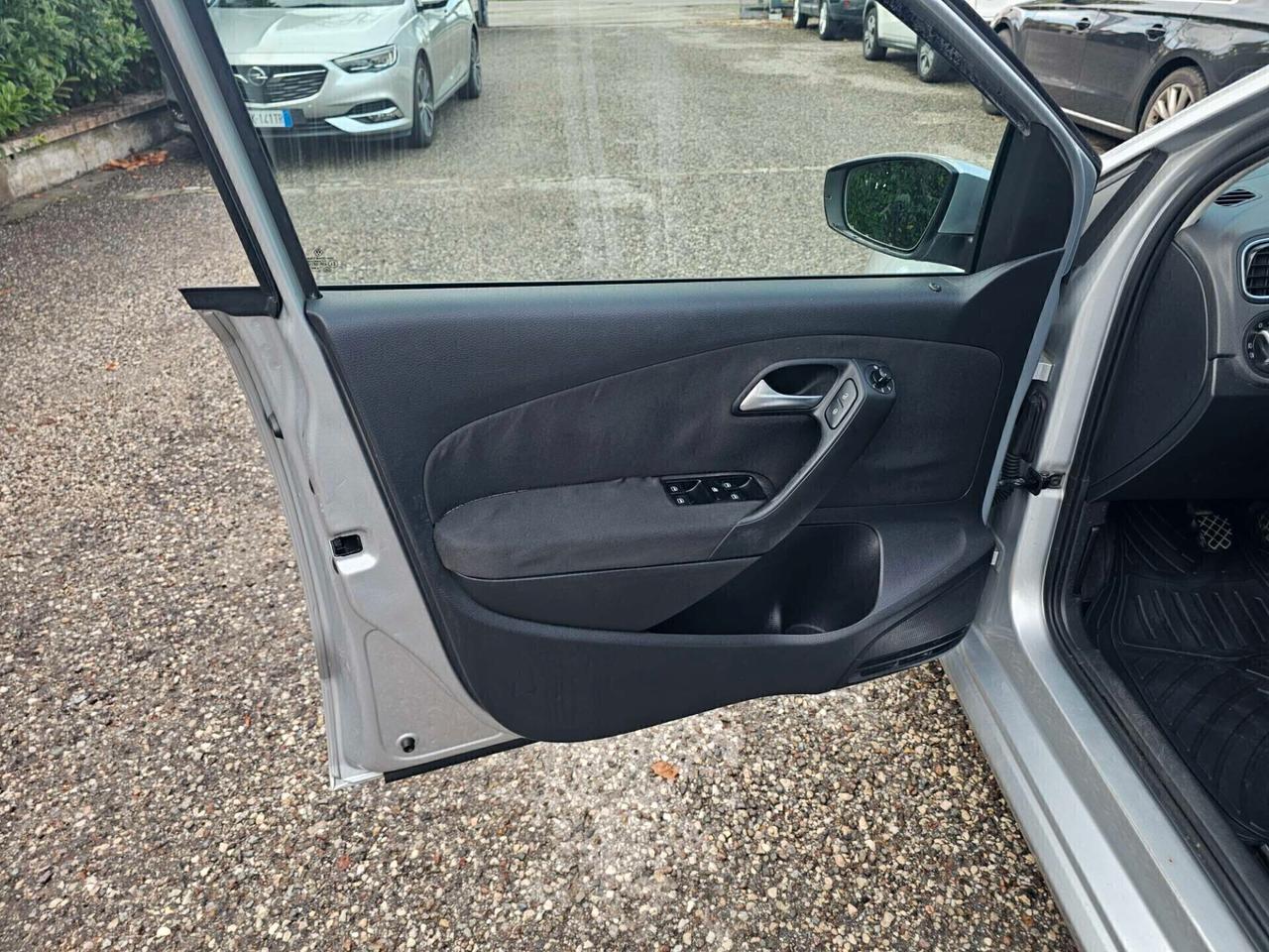 Volkswagen Polo 1.2 5 porte Trendline Neopatentati