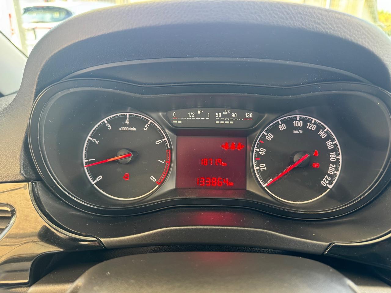 Opel Corsa 1.4 90CV GPL Tech 5 porte b-Color