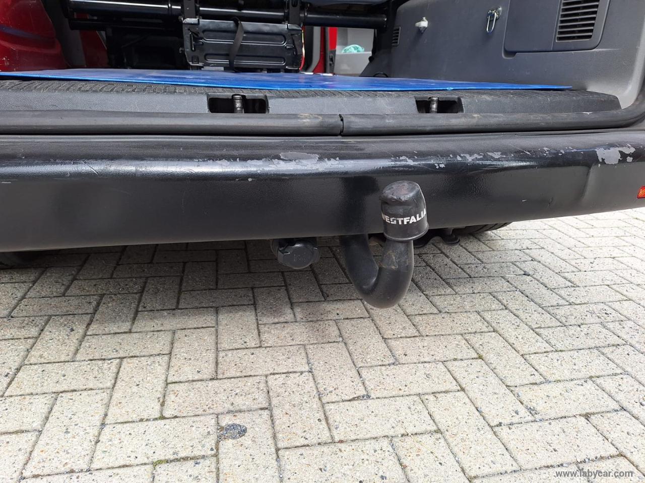 T5 Transporter 2.5 TDI 130CV 8 POSTI GANCIO TRAINO