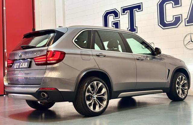 BMW X5 xDrive30d 258CV Luxury ** TUTTA TAGLIANDATA BMW **