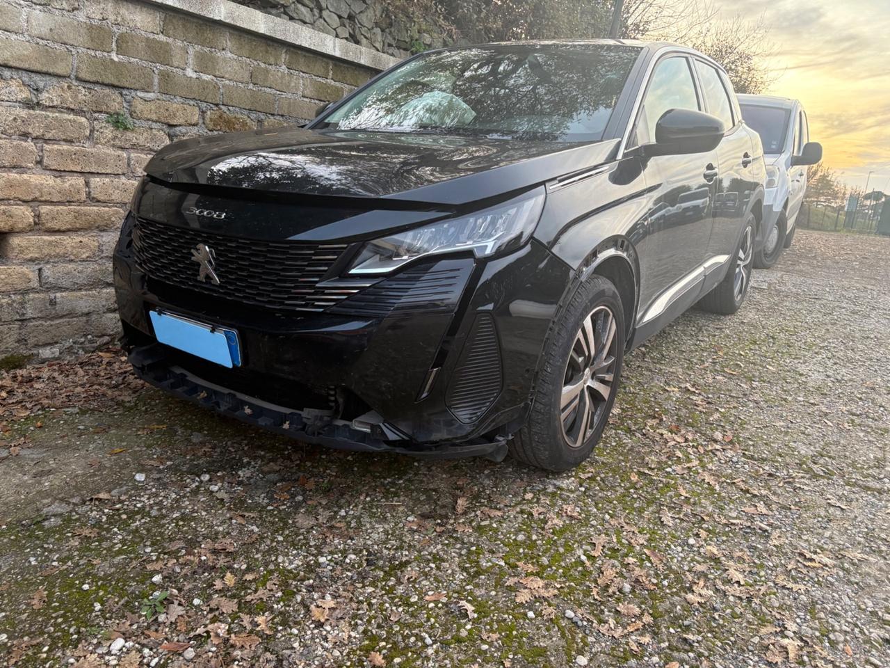 Peugeot 3008 INCIDENTATA