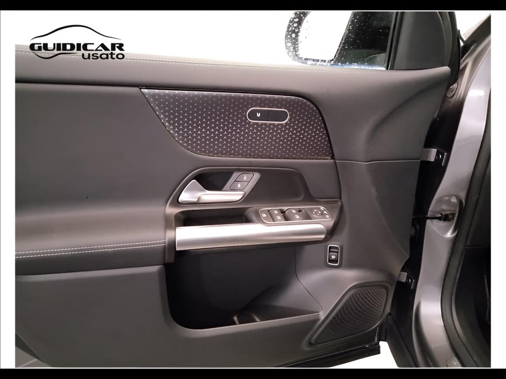 Mercedes-Benz GLA-H247 2023 - GLA 200 d Progressive Advanced auto