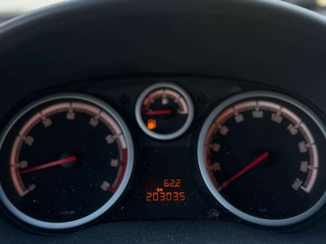 Opel Corsa 1.2 3 porte Sport