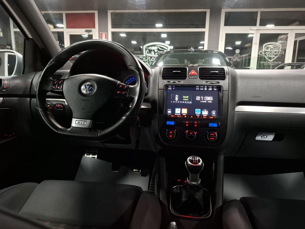 Volkswagen Golf 2.0 16V TFSI GTI