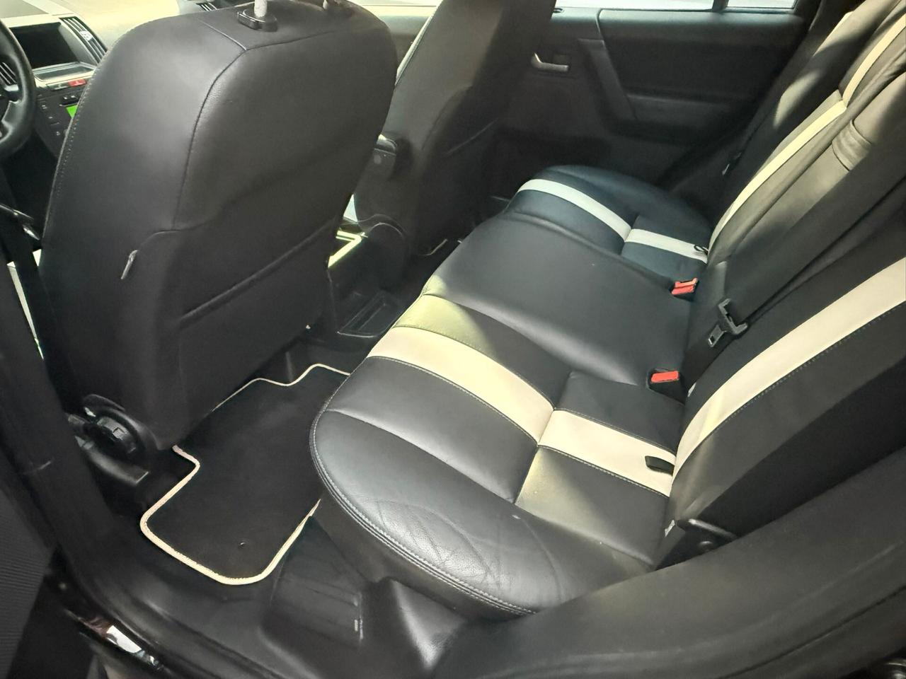 Land Rover Freelander 2.2 TD4 150cv - 2011