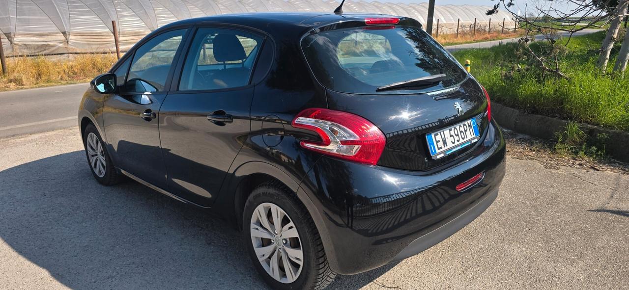 Peugeot 208 1.4 HDi 68 CV 5 porte Access