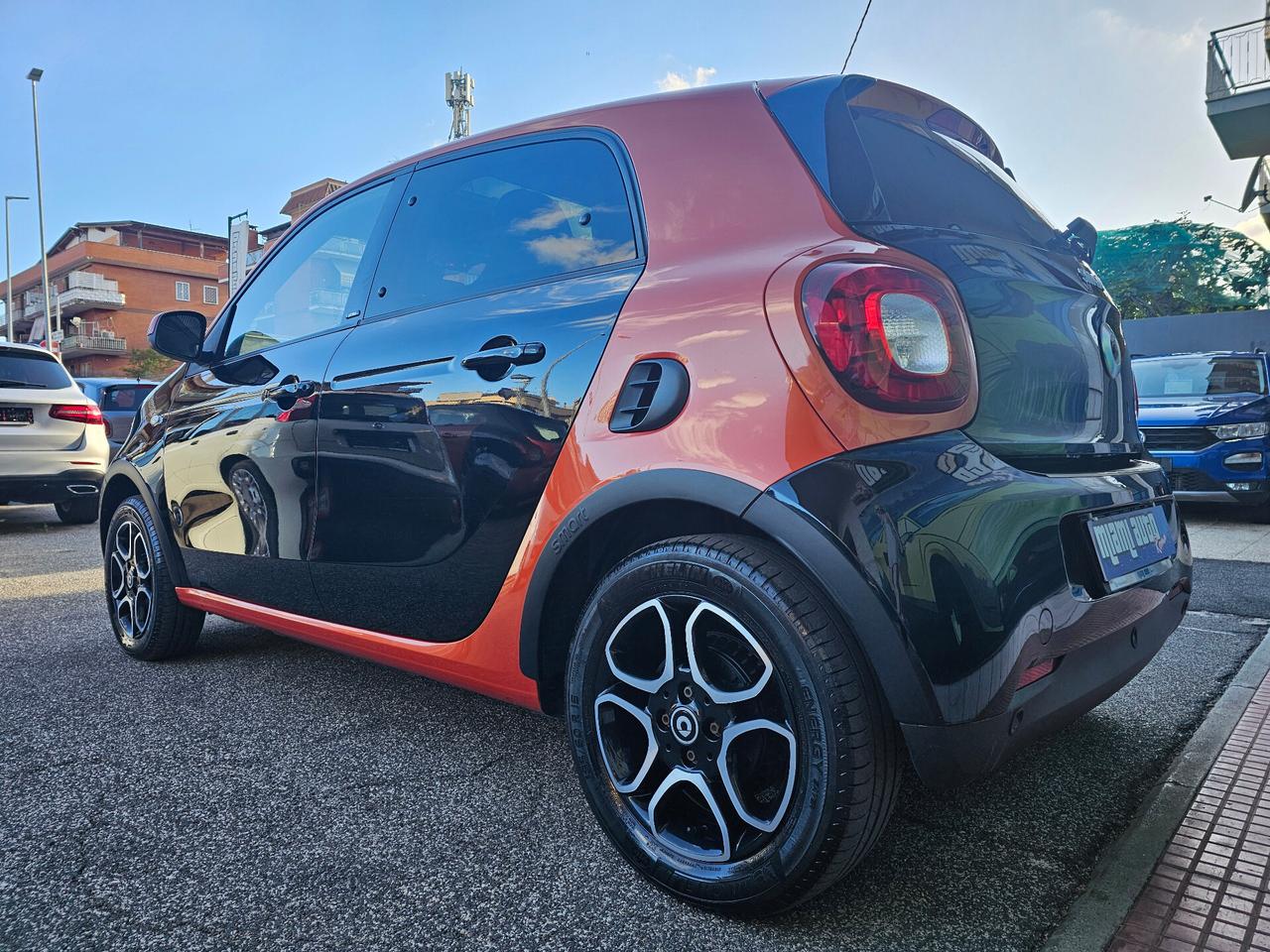 Smart ForFour 90 0.9 Turbo twinamic Prime NAV ANDRO/APPLE TAGL CERT