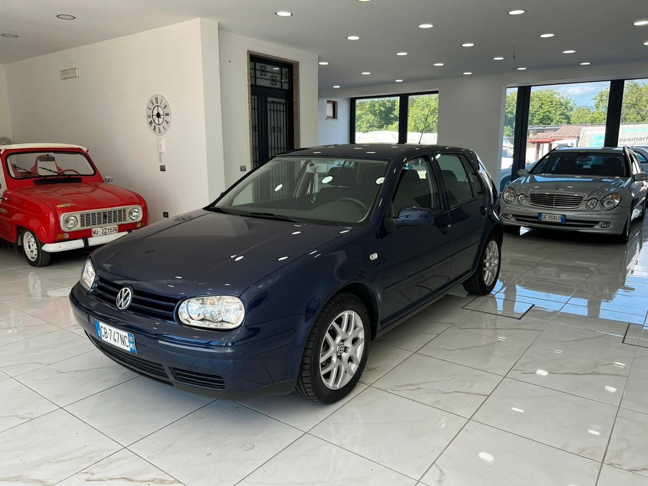 Volkswagen Golf 1.6 16V cat 5 porte Highline