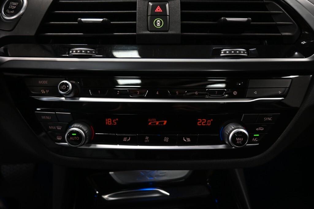 BMW X3 18D 150CV STEPTRONIC 48V S-DRIVE BUSINESS ADVANTAGE ( FARI LED - AMBIENT LIGHT - TETTO PANORAMICO APR. - NAVI - CARPLAY - PDC - CERCHI 18 ) KM 36000