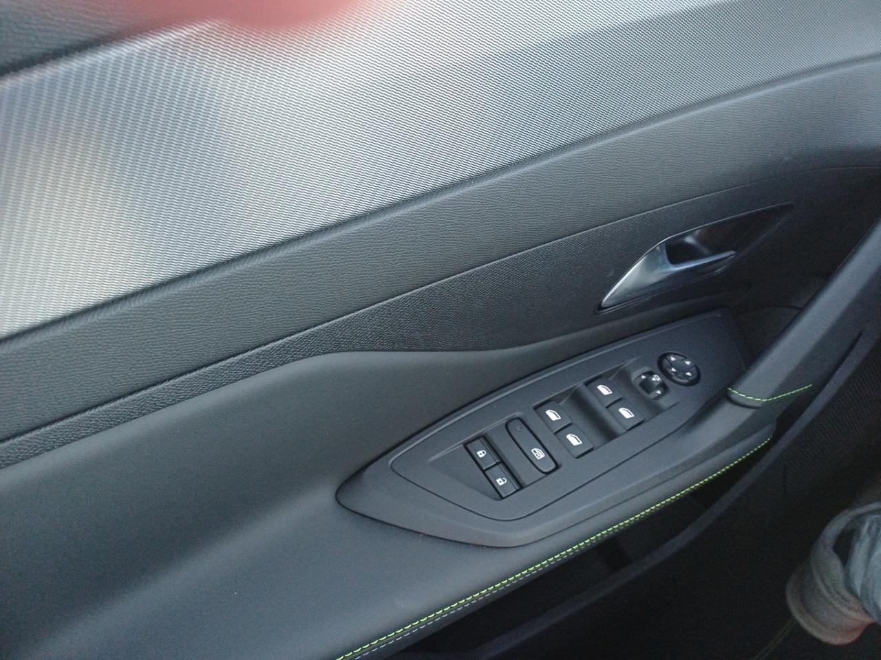 PEUGEOT New Peugeot 308 SW GT Plug-in Hybrid 195CV Automat