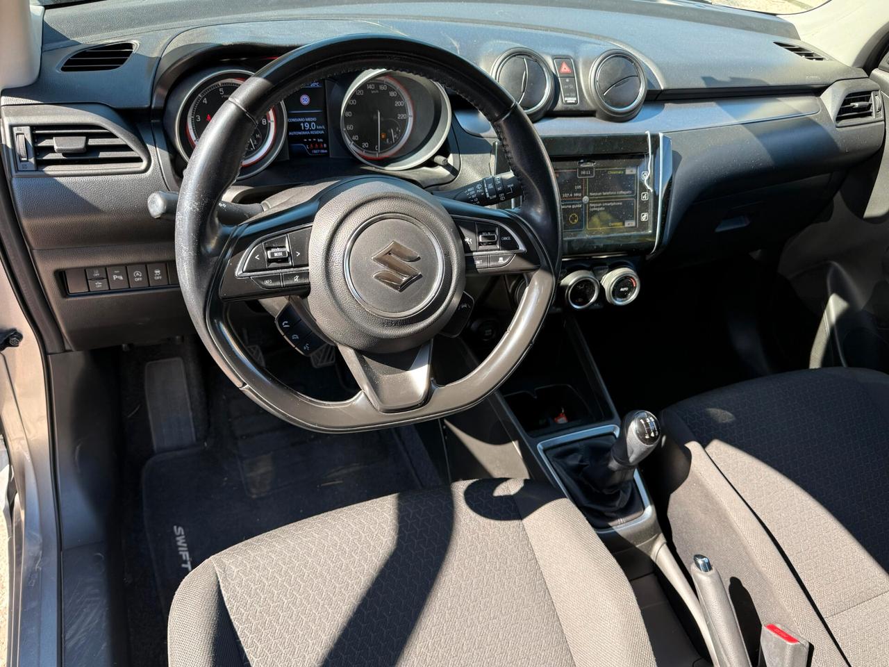 Suzuki Swift Hybrid *Splendido Stato
