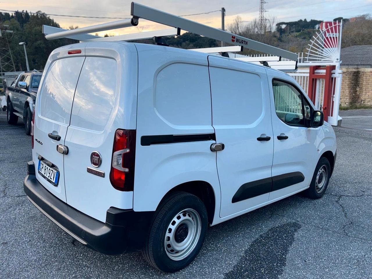 Fiat Doblo DOBLO' CH1 1.5 BlueHdi 100cv MT6 102CV