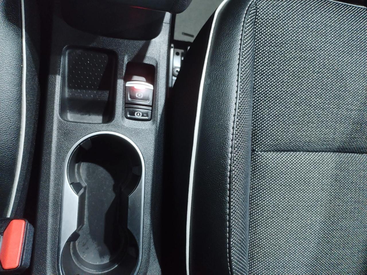 Renault Captur TCe 100 CV GPL Techno