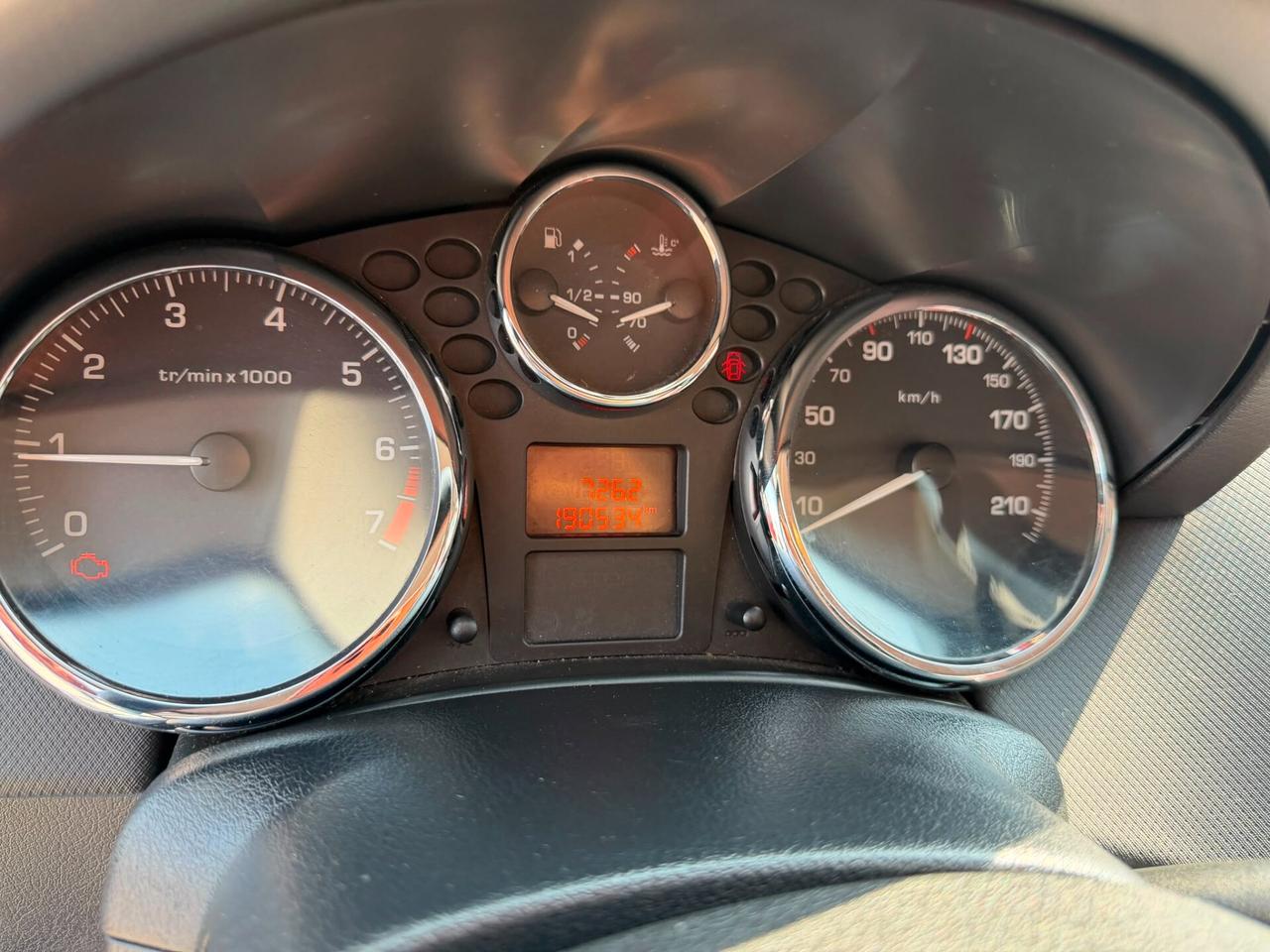 Peugeot 207 1.6 VTi 120CV CC Roland Garros