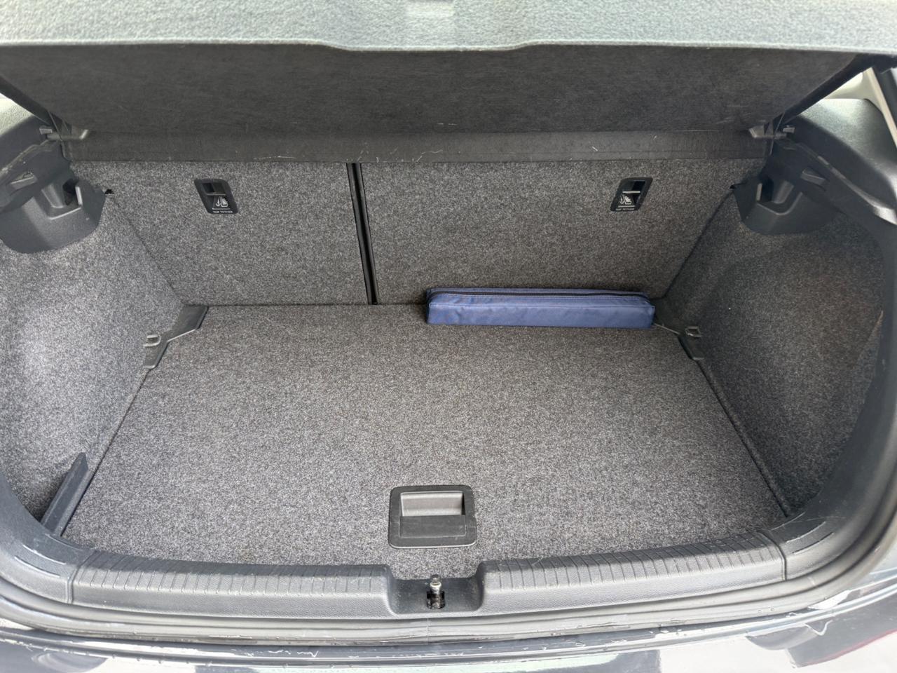 Volkswagen Polo 1.0 TSI 5p. Highline |UNIPRO