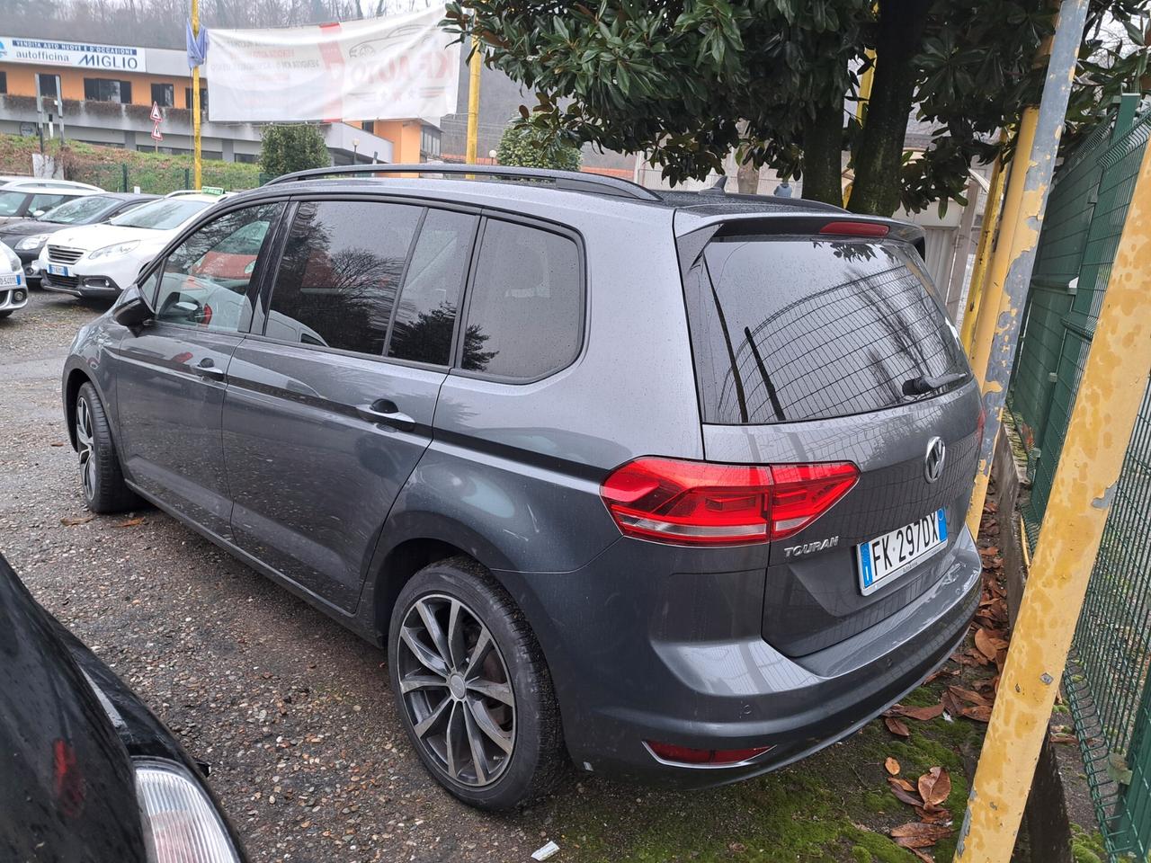 Volkswagen Touran 1.6 TDI 115 CV SCR DSG Highline BlueMotion Tech.