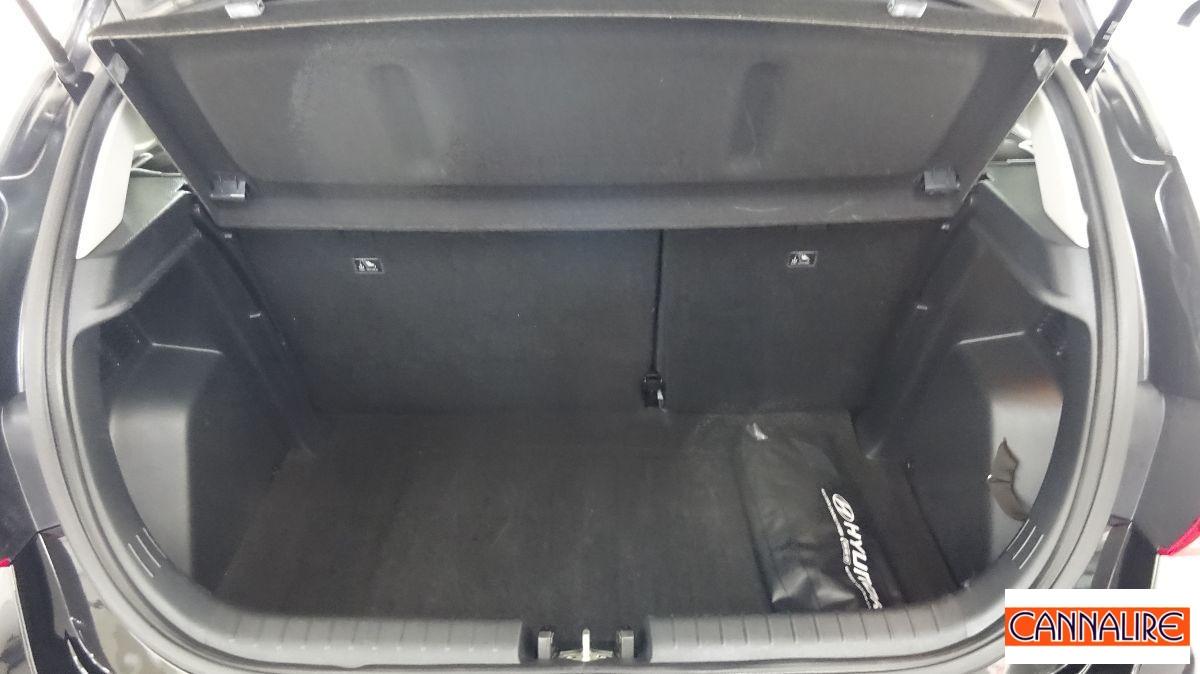 HYUNDAI - i20 - 1.2 MPI MT GPL ConnectLine