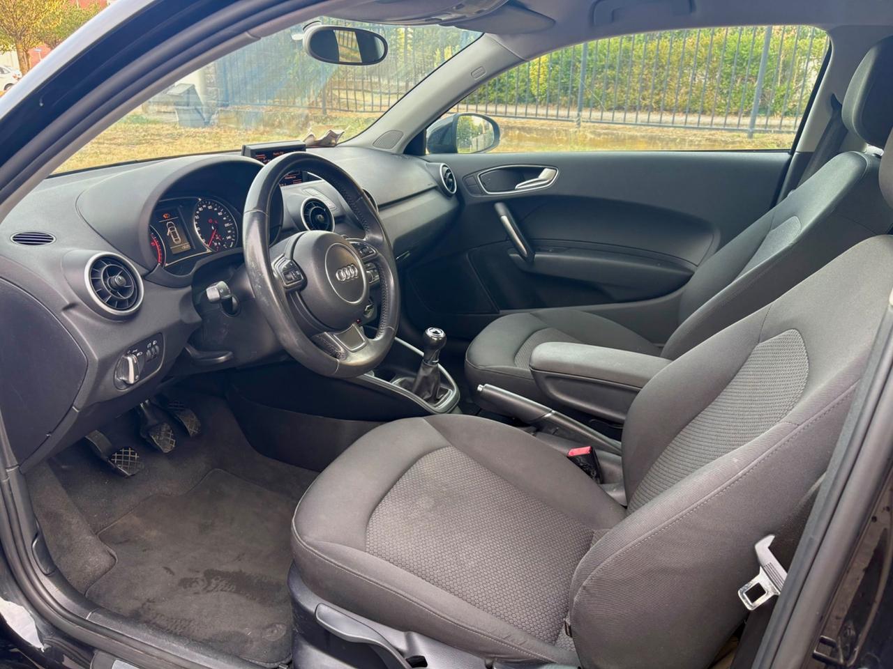 Audi A1 1.6 TDI 105 CV Admired 1prop perfetta
