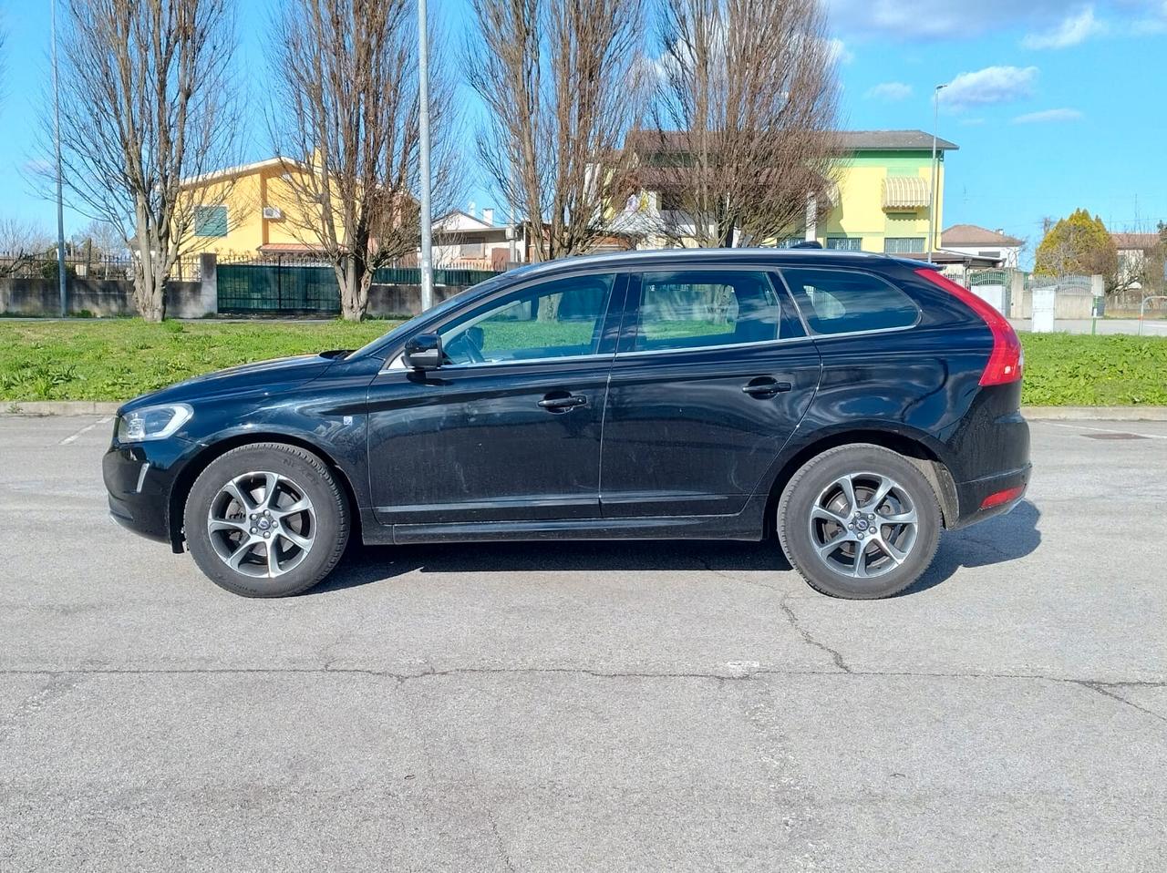 Volvo XC60 D4 AWD Ocean Race TAGLIANDI UFF