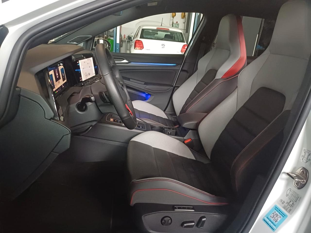 Volkswagen Golf GTI 2.0 TSI DSG 245cv Performance