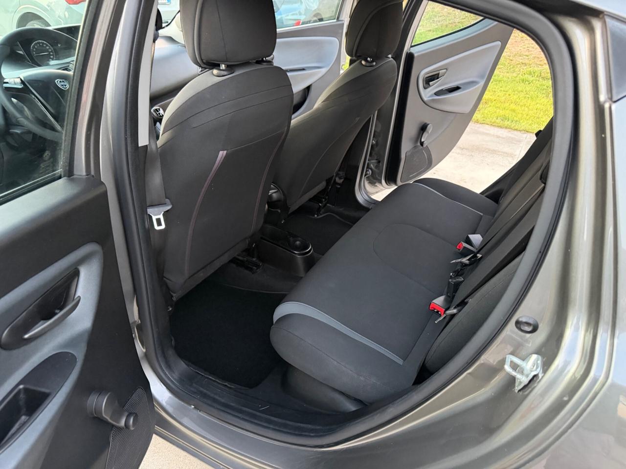 Lancia Ypsilon 1.3 MJT 16V 95 CV 5 porte S&S Mya