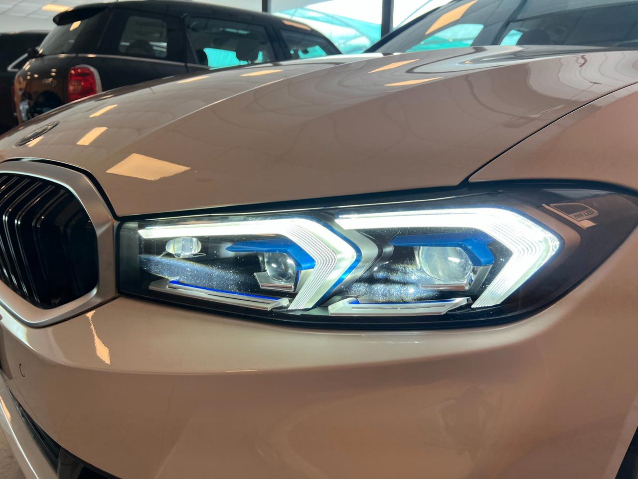 Bmw 330e G21 Touring auto