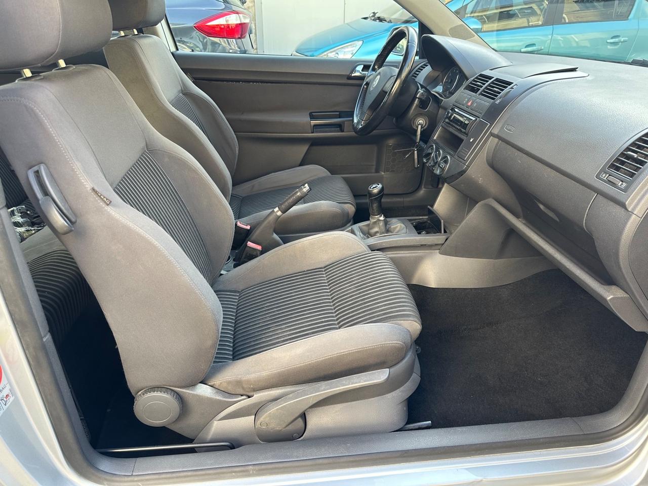 Volkswagen Polo 1.4 BENZINA NEOPATENTATI