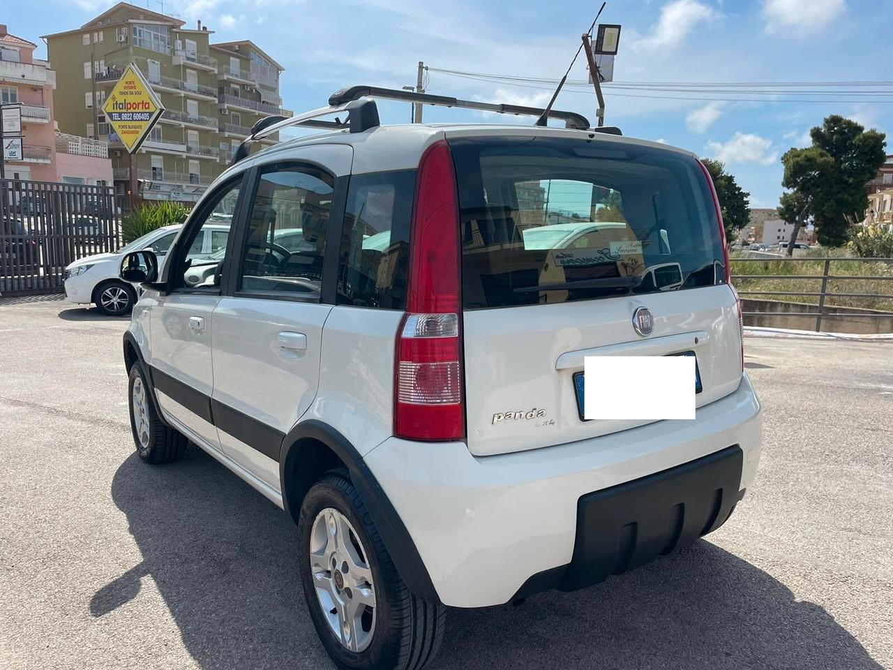 Fiat Panda 1.3 MJT 16V DPF 4x4 Climbing