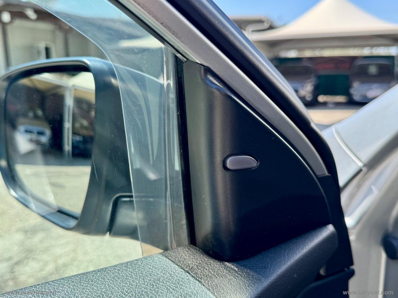 NISSAN Qashqai 1.6 dCi 4WD N-Connecta