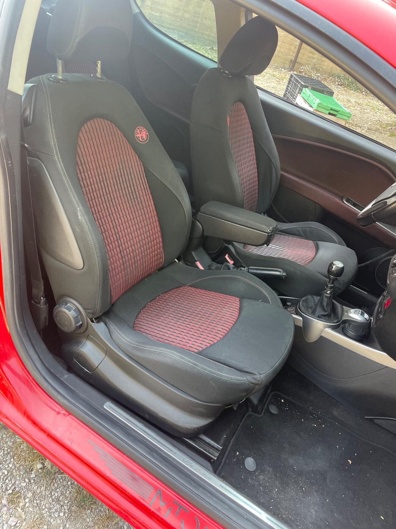 Alfa Romeo MiTo 1.6 JTDm 16V Distinctive Sport Pack
