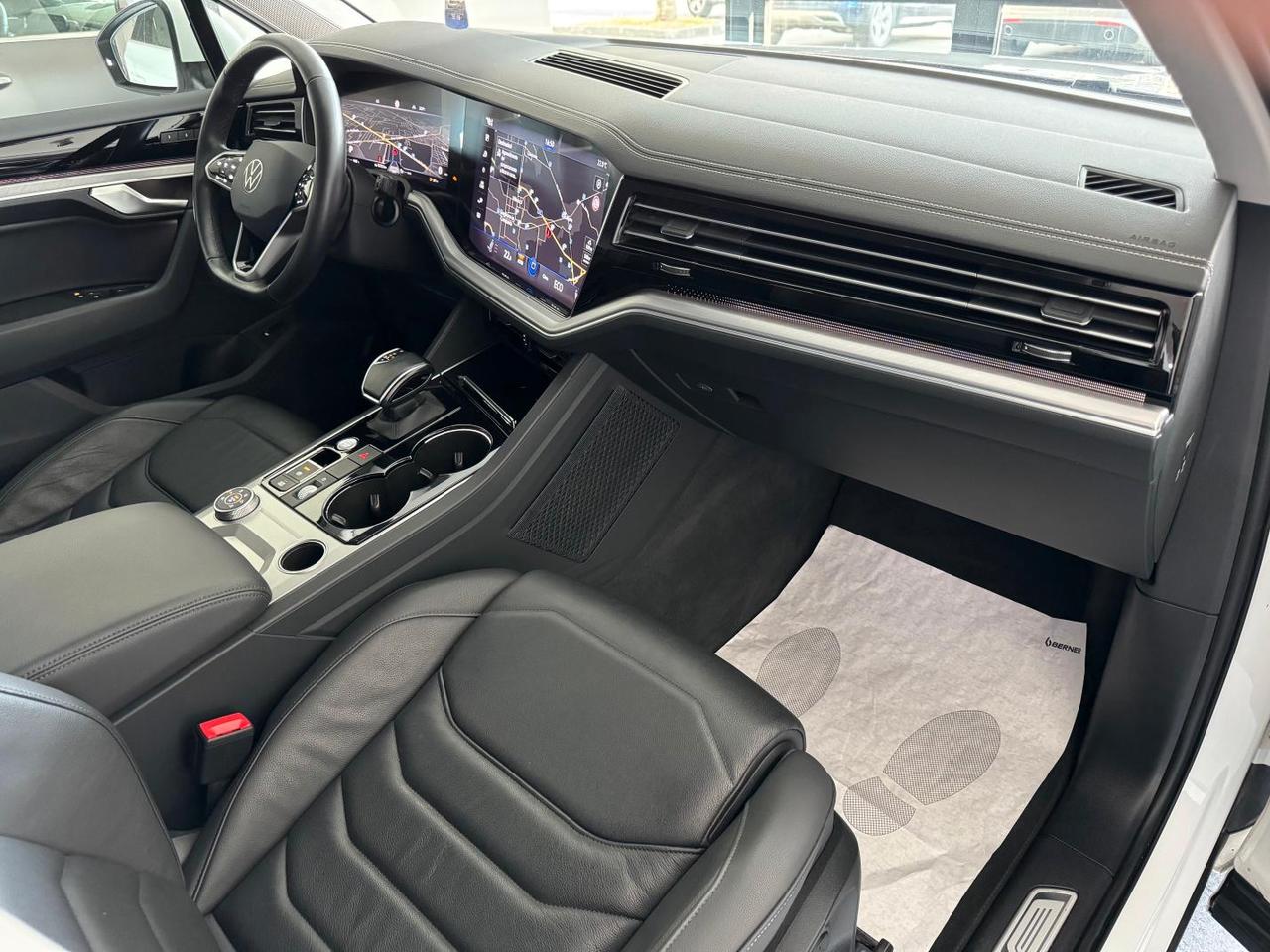 Volkswagen Touareg 3.0 V6 tdi Elegance 231cv 1Prop Da Vetrina