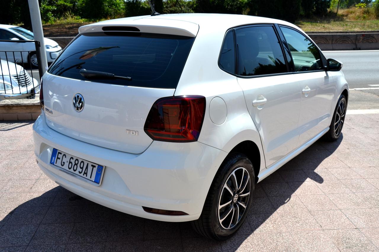 Volkswagen Polo 1.4 TDI 75CV **TAGLIANDI VW PAGATI**PREZZO VERO**