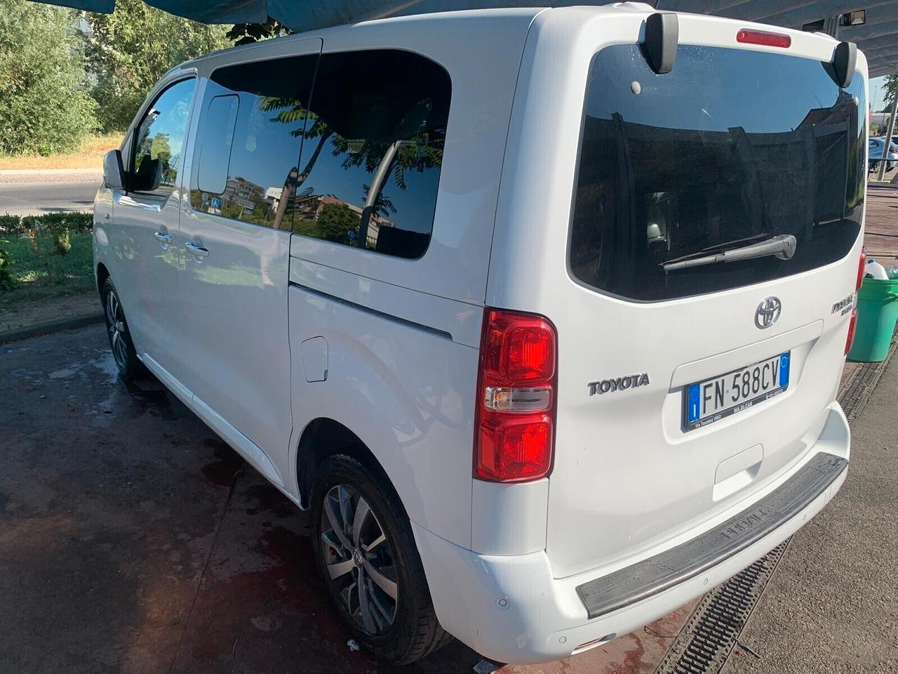 Toyota Proace Proace Verso 1.6D Luxury 8posti Euro6B