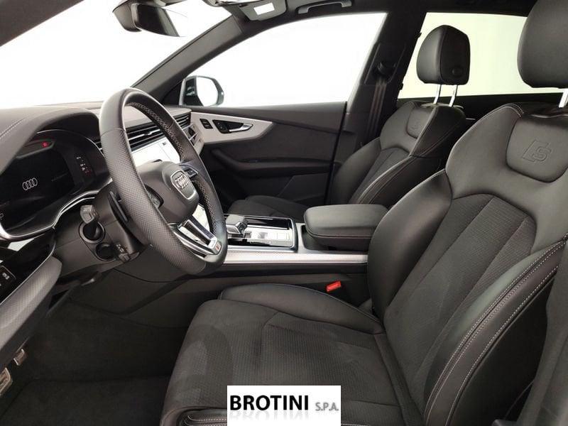 Audi Q8 50 TDI 210kW quattro tip. S Line Edition
