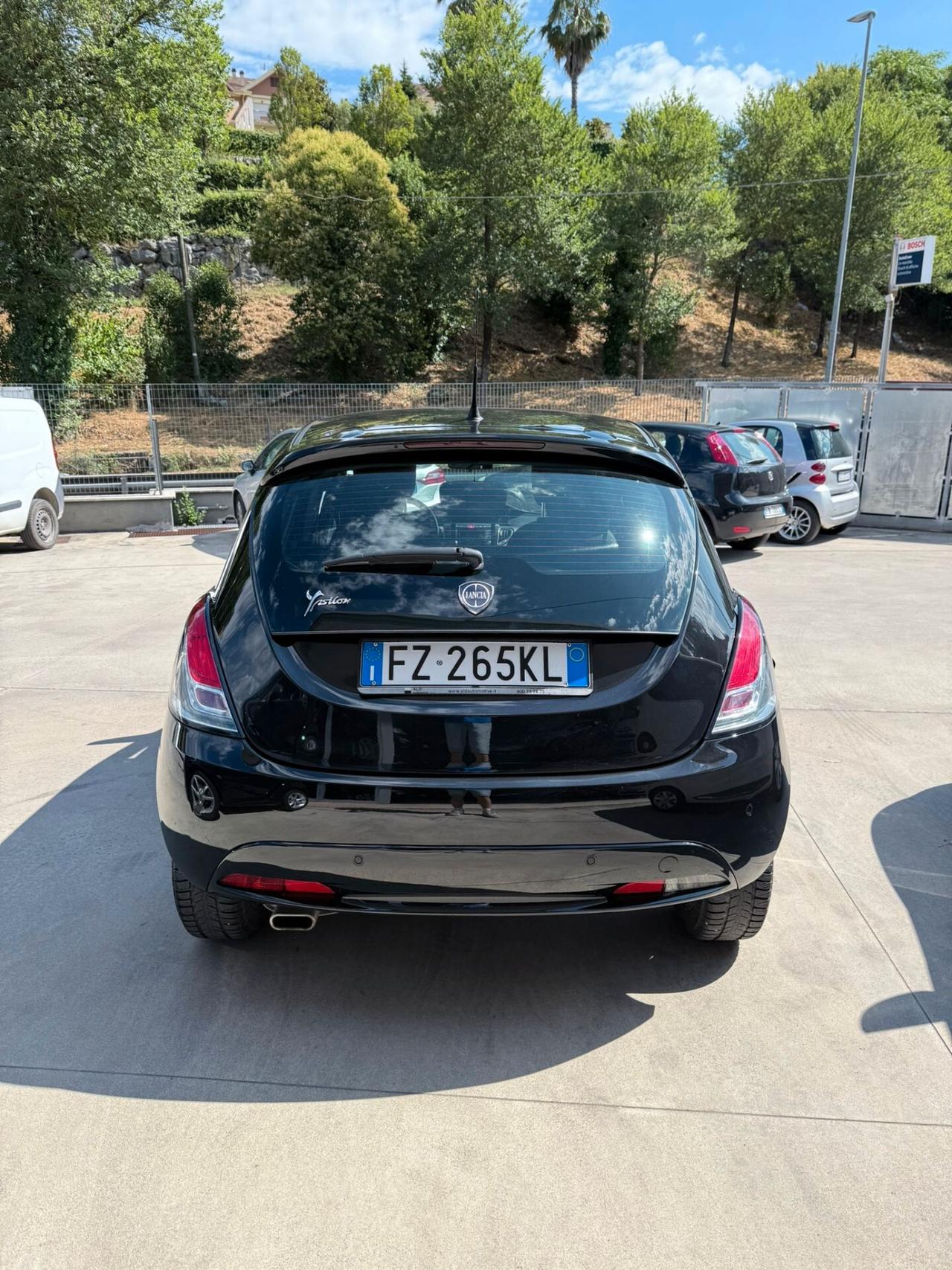 Lancia Ypsilon 1.2 69 CV 5 porte GPL Ecochic Gold