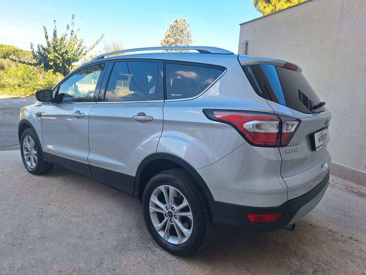 Ford Kuga 1.5 TDCI 120 CV NAVI GANCIO TRAINO