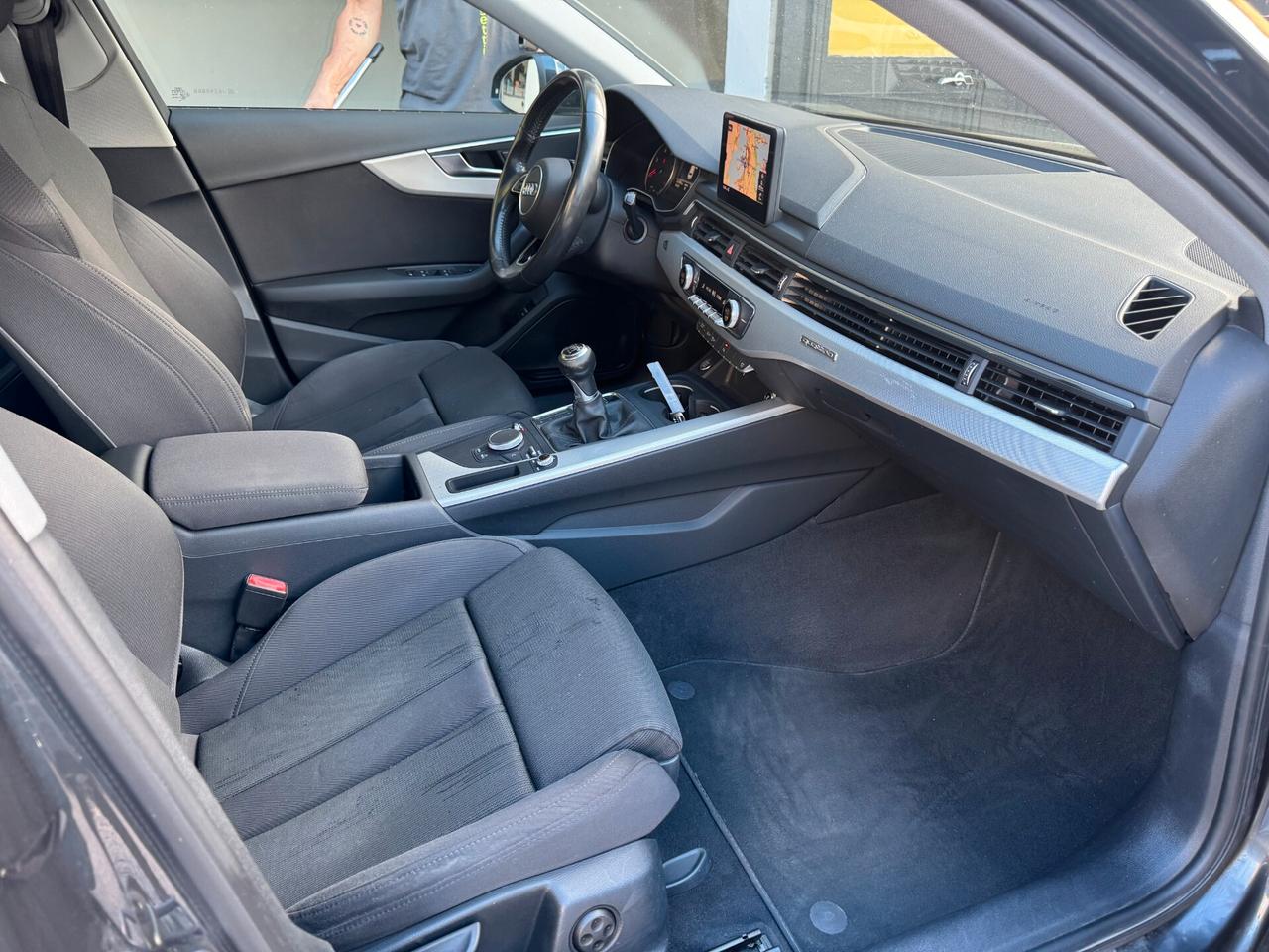 Audi A4 Avant 2018 2.0 TDI 190 CV quattro