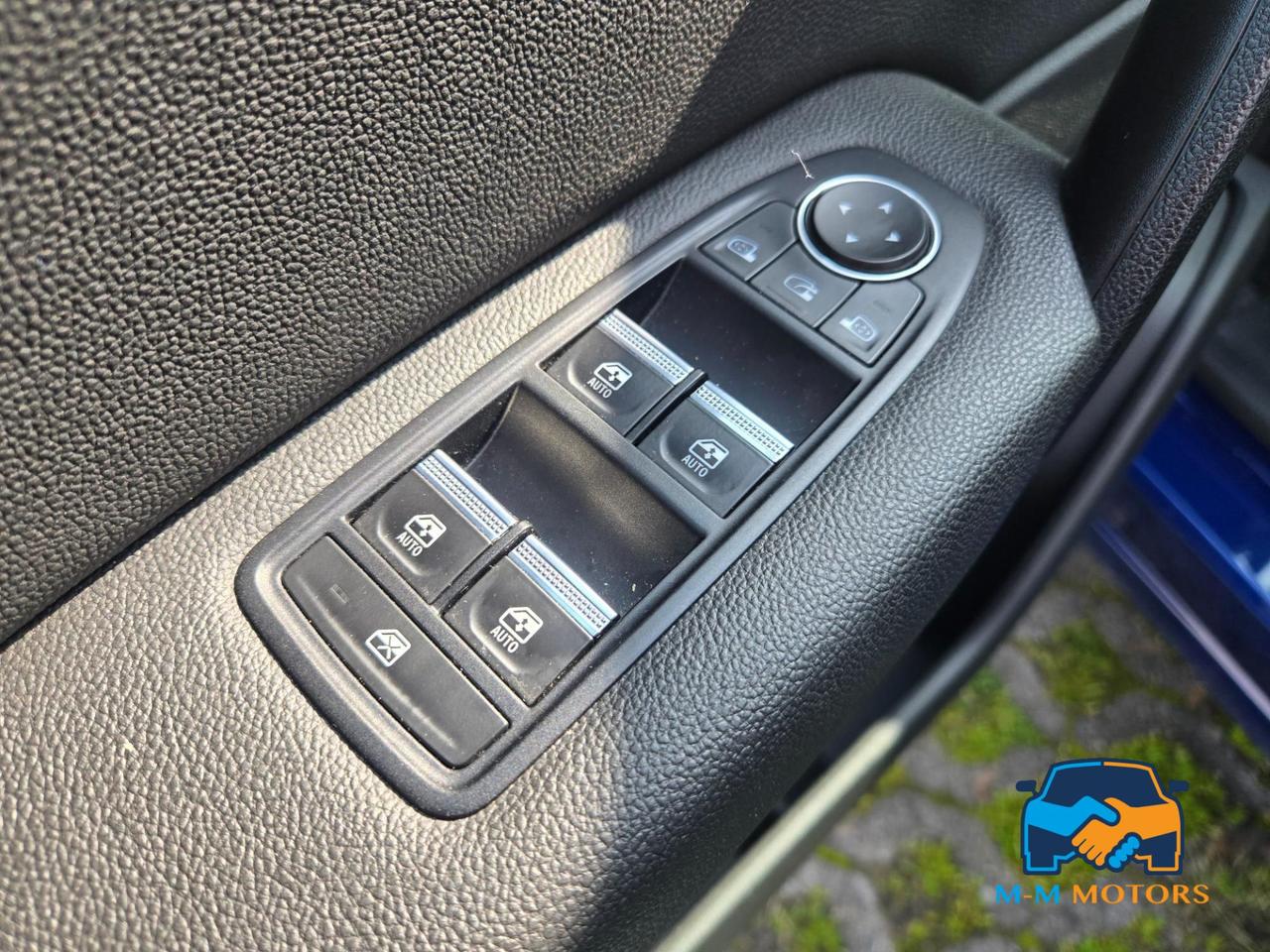 Renault Captur 1.6 E-Tech phev Intens 160cv auto