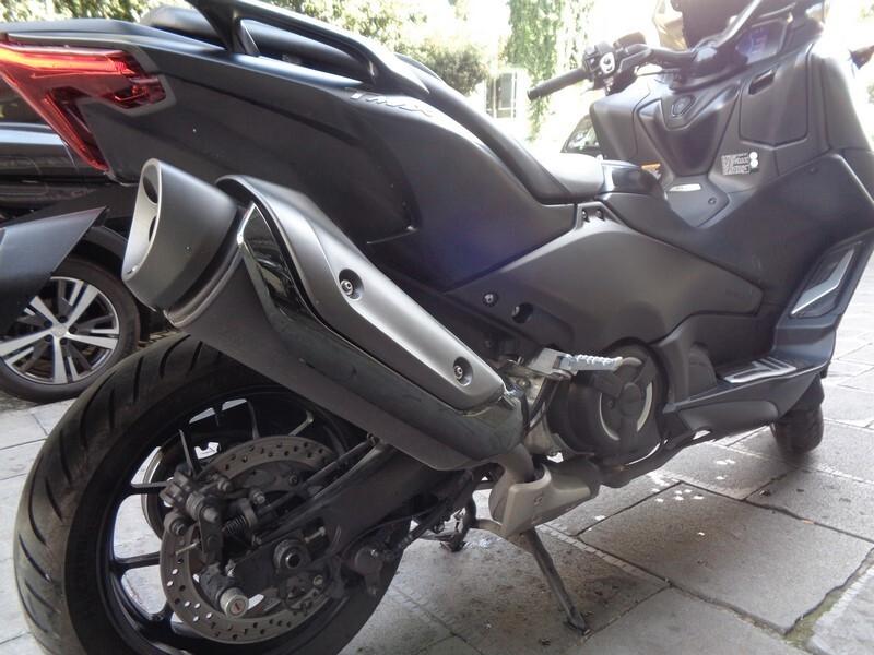 Yamaha T-Max 560 0 SINISTRI