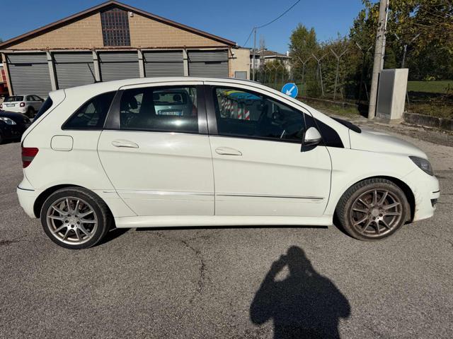 MERCEDES-BENZ B 180 CDI Sport senza nessun lavoro da fare