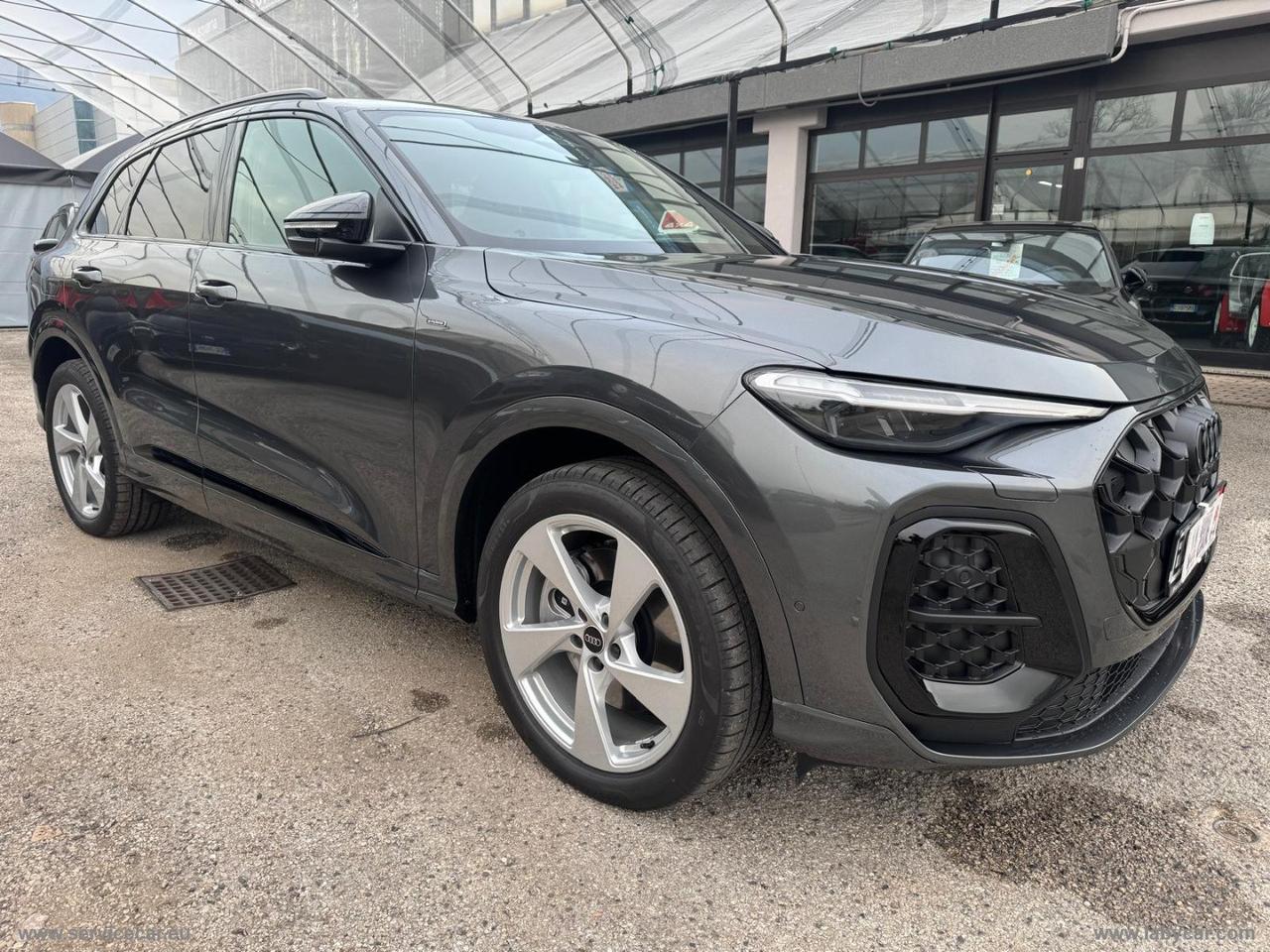 AUDI Q5 e-hybrid 220kW S tr.qu.S Line Edition