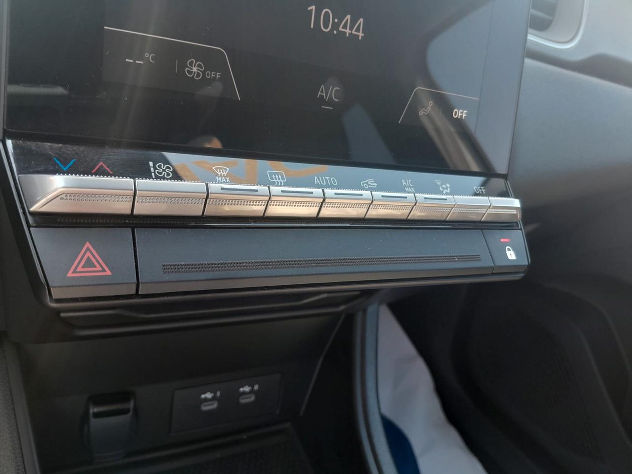 RENAULT CLIO TCE 90CV TECHNO 5P "AZIENDALE "