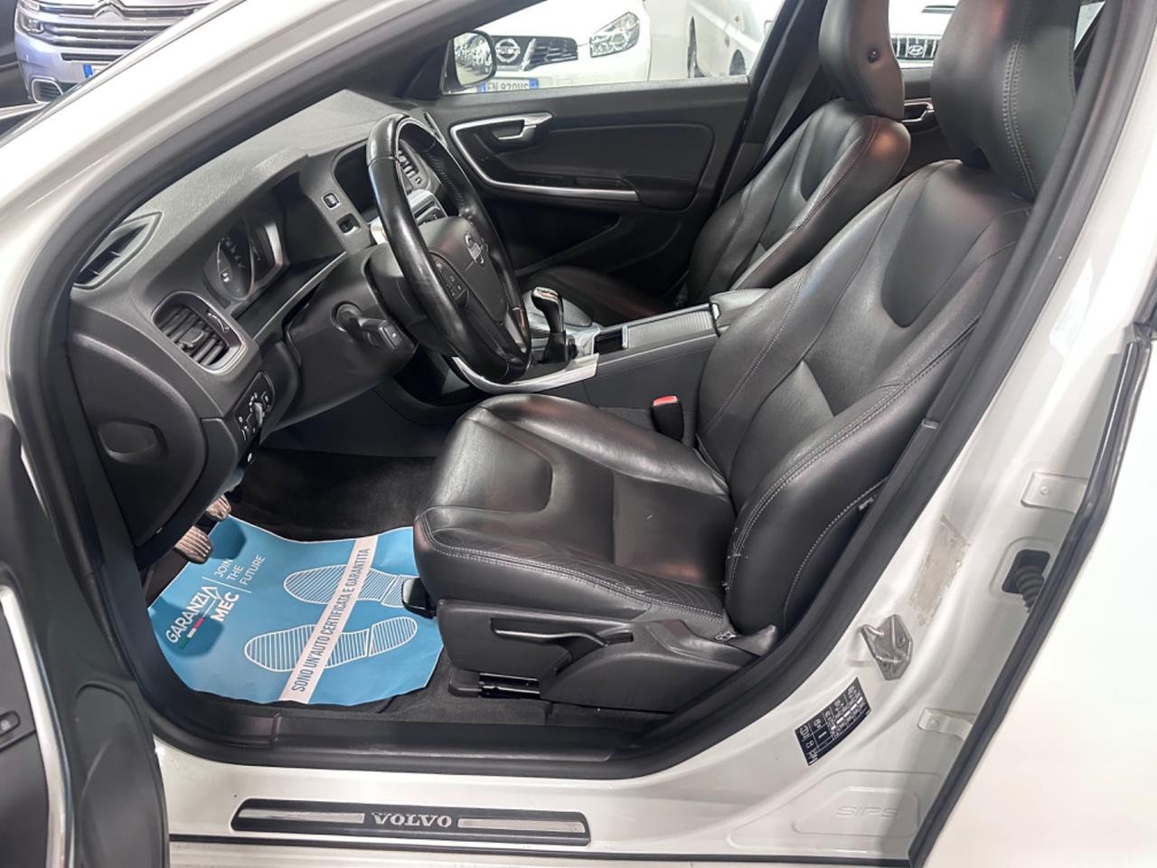 Volvo V60 D4 Momentum